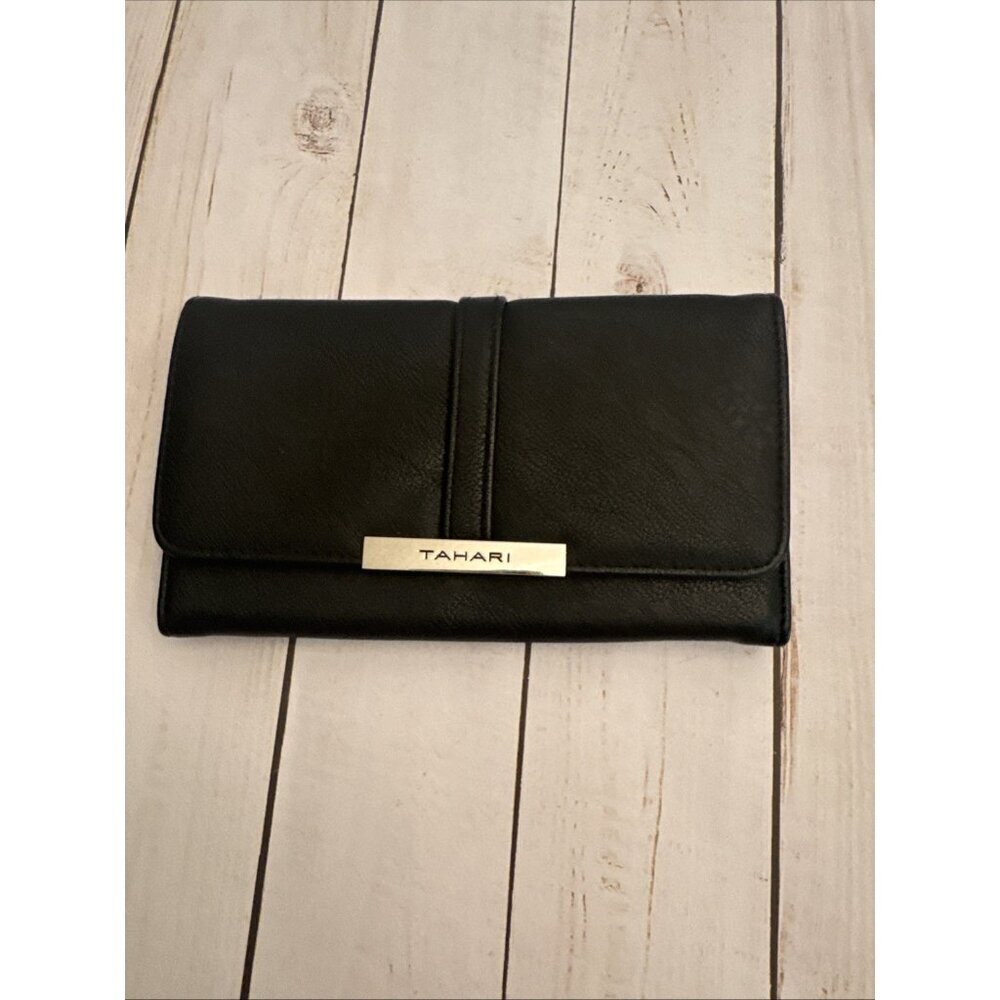 Tahari Black Womens Faux Leather Trifold Wallet Identity Protect Lining 8x5” EUC